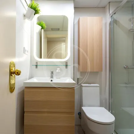 Bonito Apartamento En Gracia Barcelona Exterior photo